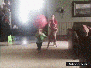 Funny Video, Throwing the Ball, Child, Fail, Gif